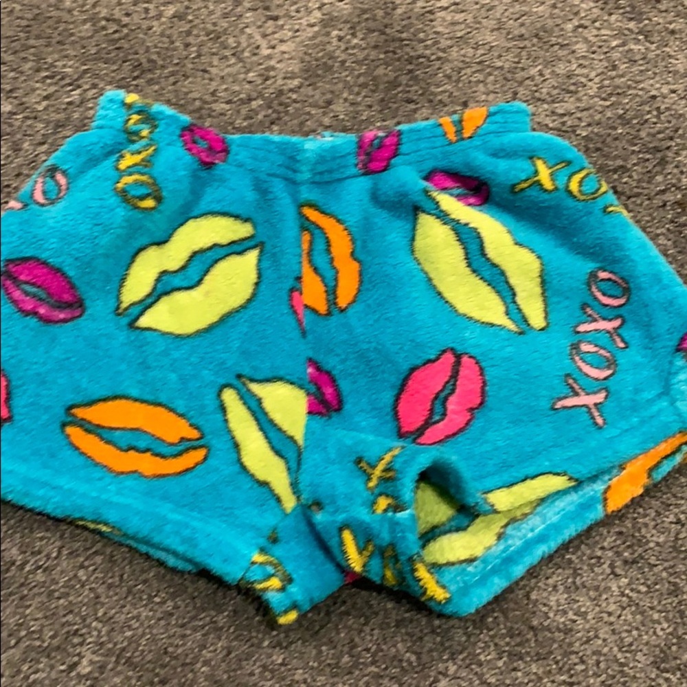 Love and kisses pj shorts